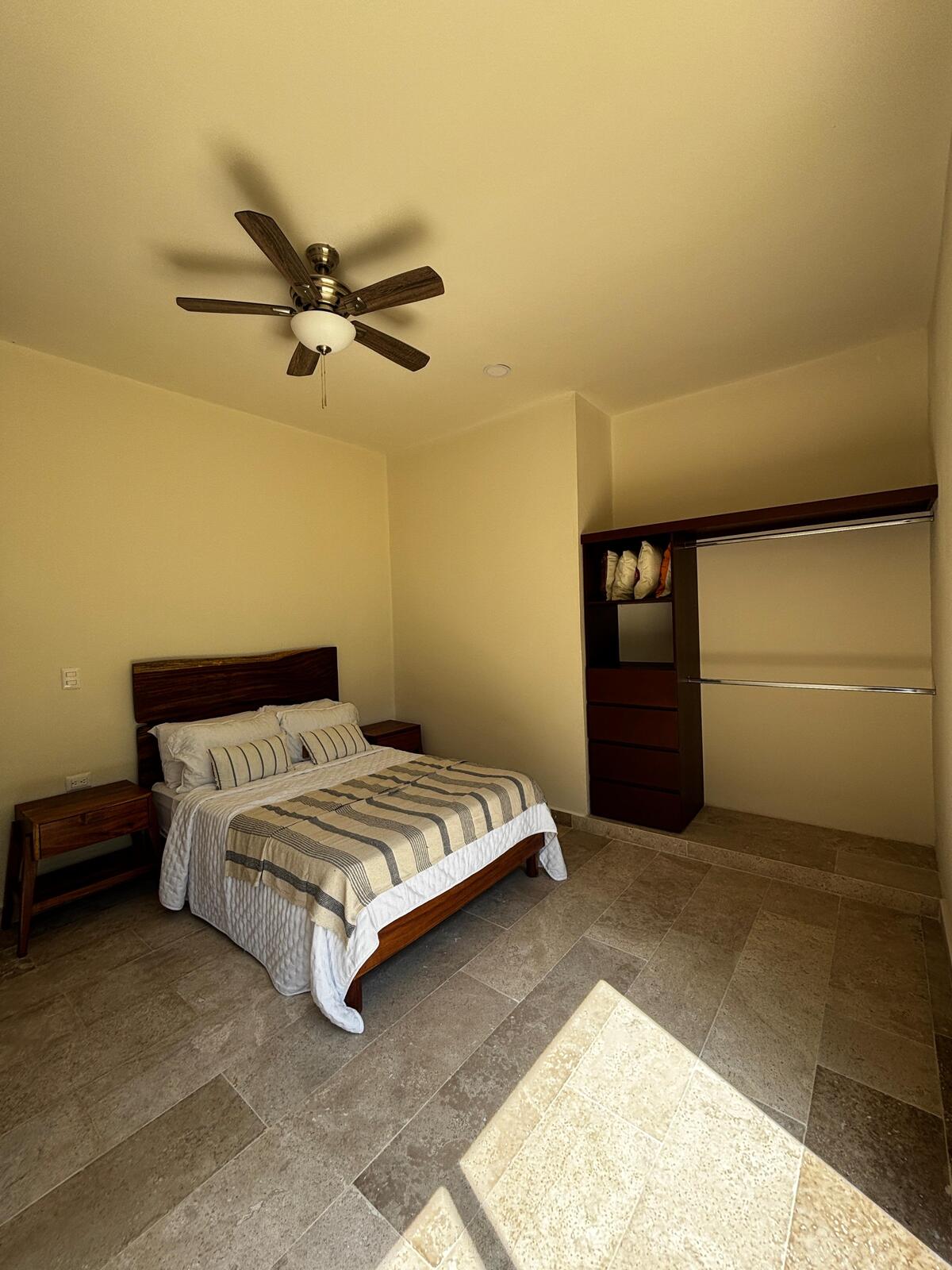 4 de 39: Segunda Habitación