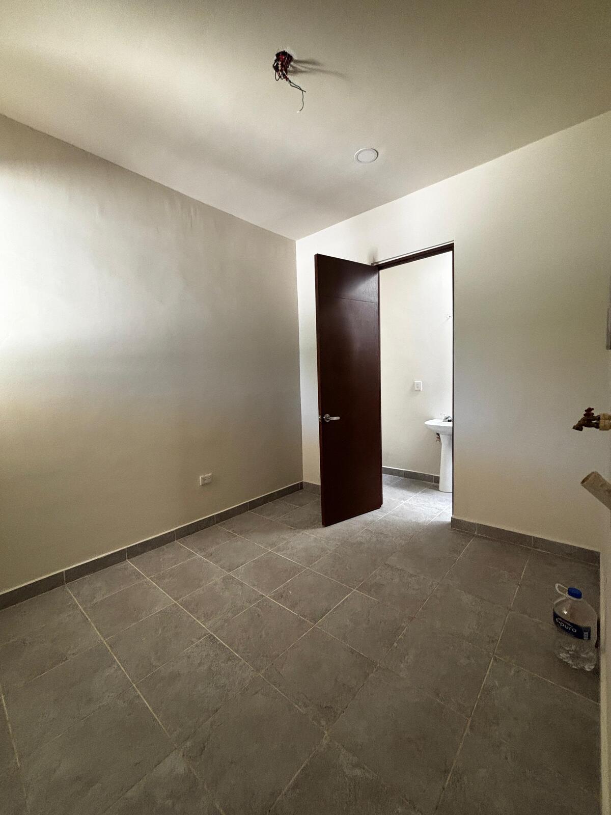 16 de 39: Cuarto de Servicio