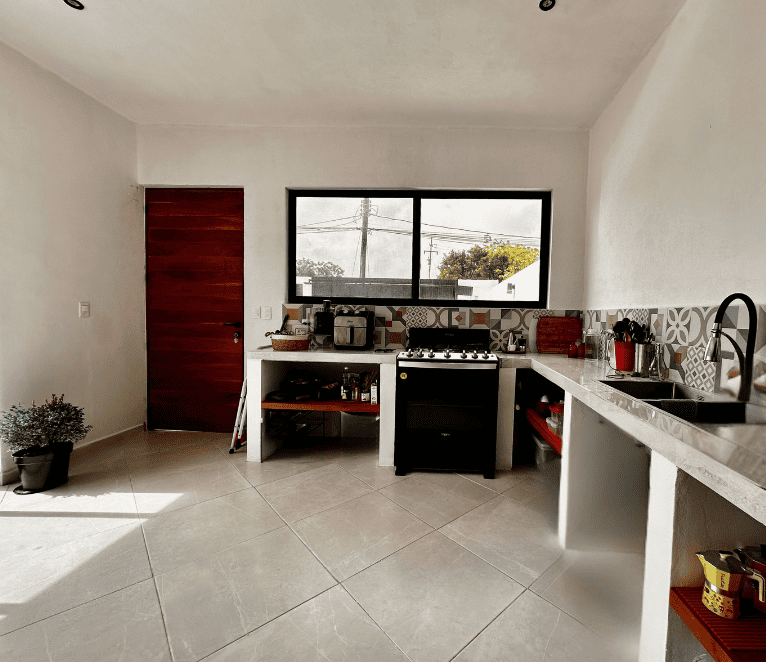 17 of 18: Amplia cocina