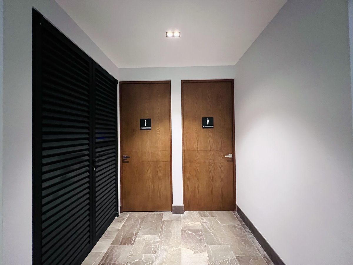 16 of 32: BAÑOS POR NIVEL