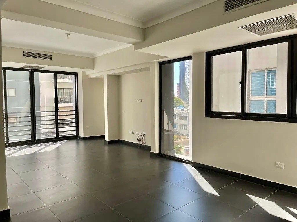 Apartamento en Naco con L/B, foto 1 de 12