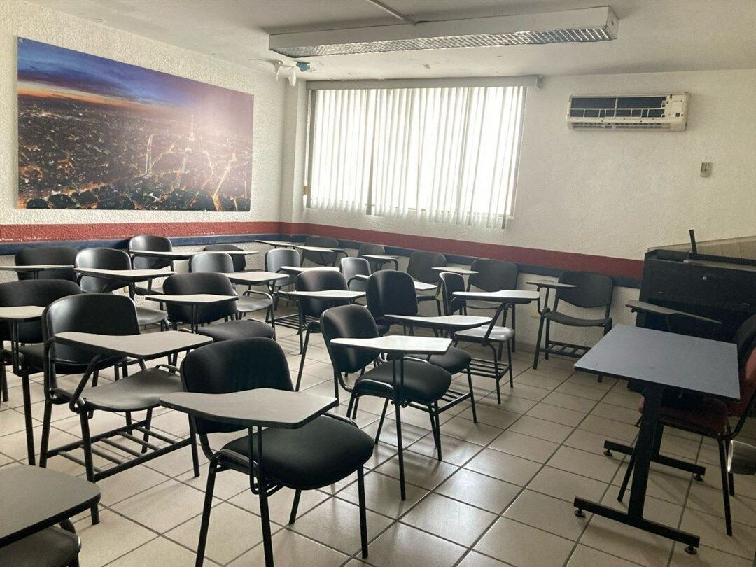 4 de 9