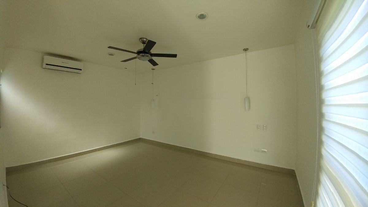 30 de 32: habitación principal