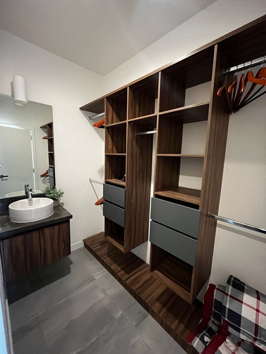 CLOSETS Y GANCHOS VARIOS, foto 4 de 31