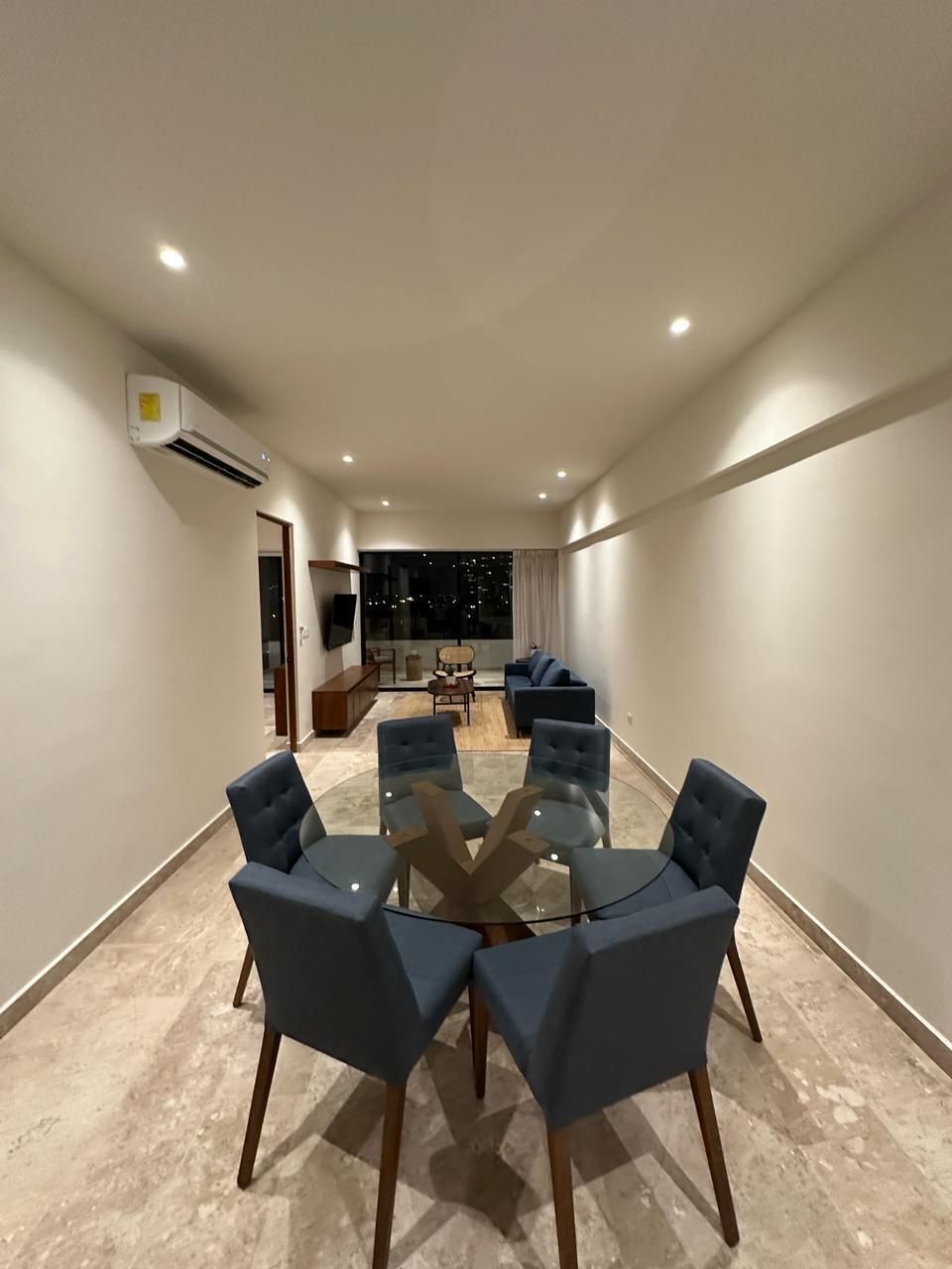 2 de 17: Sala, Comedor y Cocina