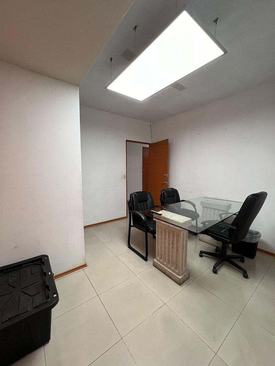 Sala Comercial em Jardines del Bosque Norte, Guadalajara, foto 3 de 22