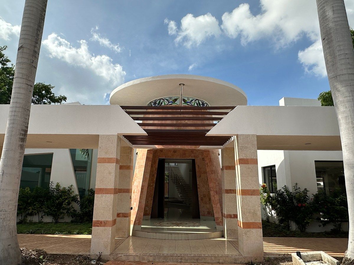 Remodeled Residential House for Sale in San Juan Grande, photo 1 of 24