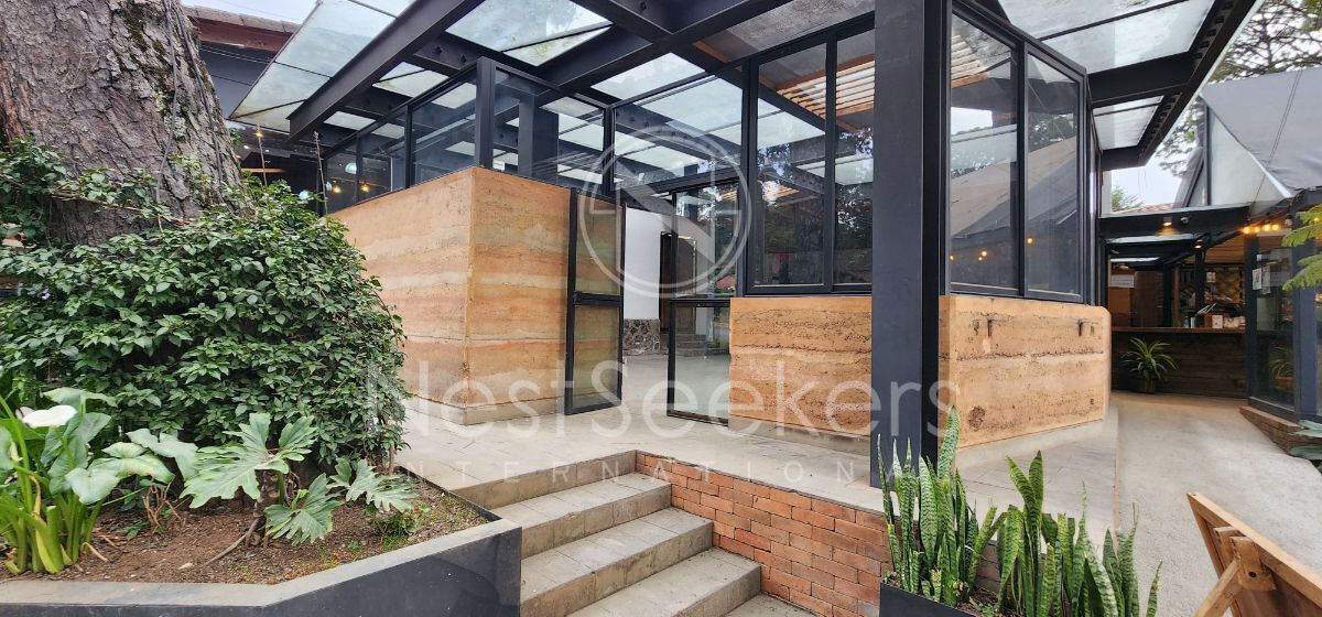 LOCAL COMERCIAL EN RENTA EN AVANDARO