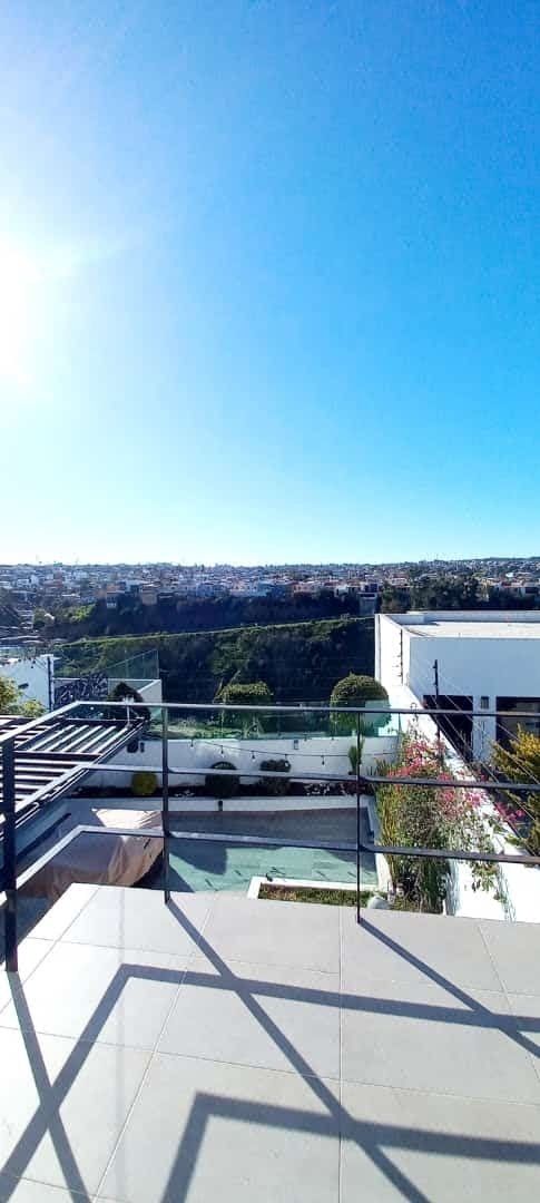 Venta de Hermosa Casa en Fraccionamiento el Soler