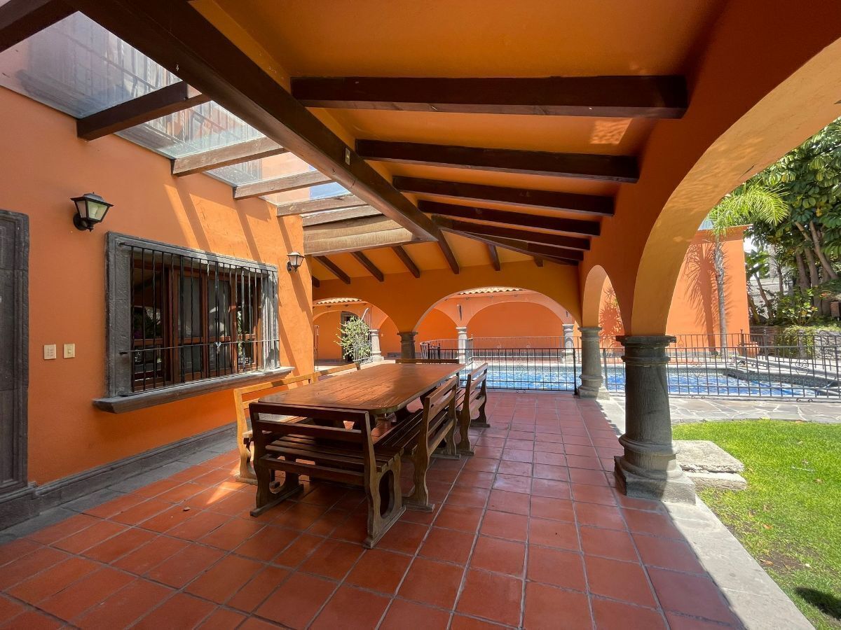 5 de 41: TERRAZA TECHADA