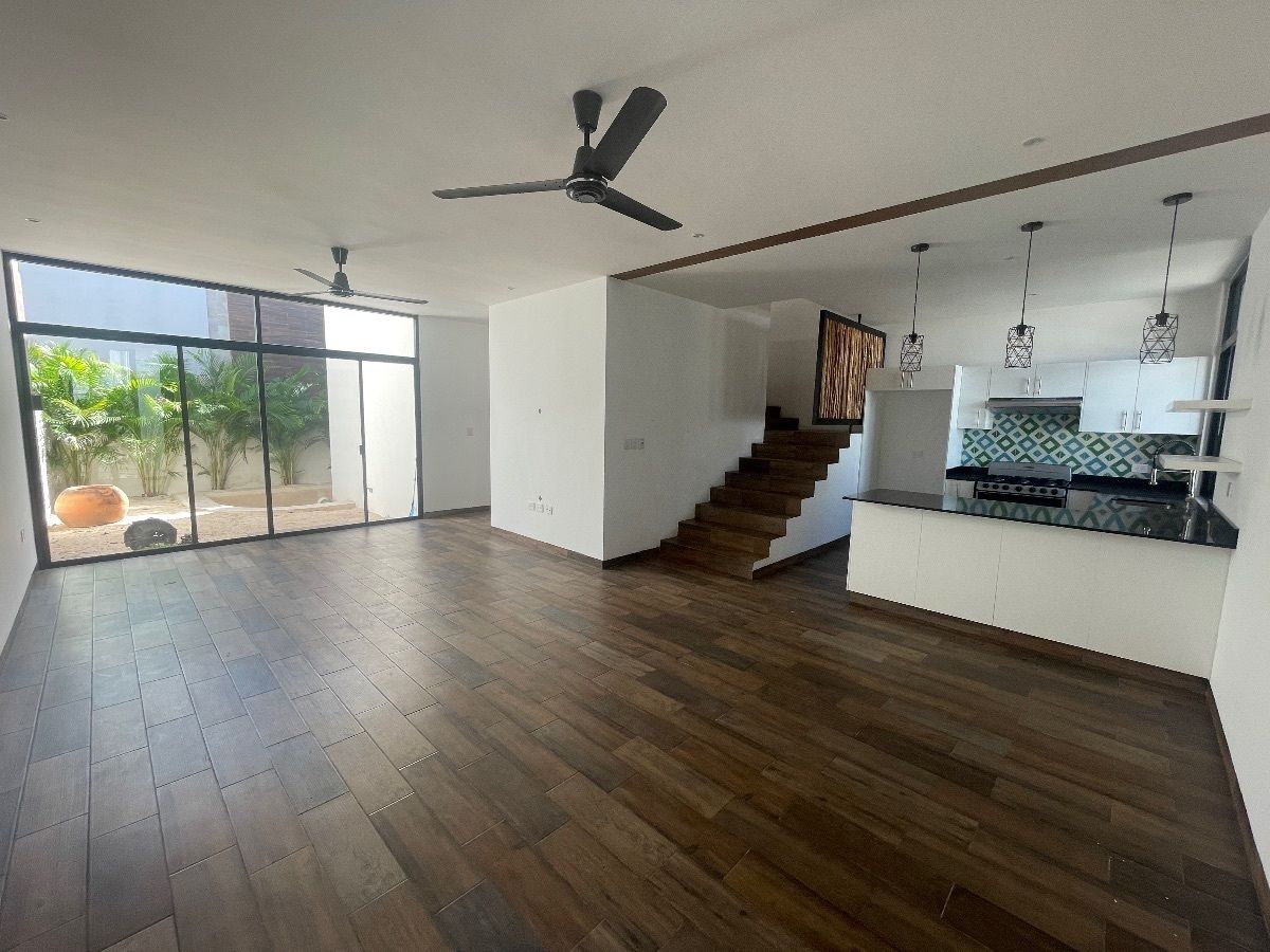 CASA EN RENTA EN MONTES DE AME, foto 1 de 26