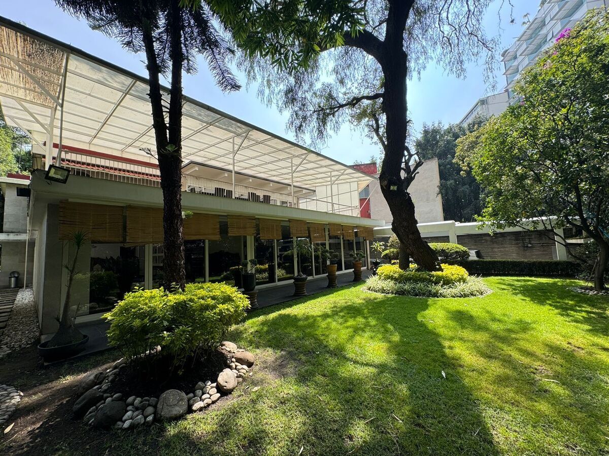 HOUSE WITH GARDENS IN LOMAS DE CHAPULTEPEC - foto 4