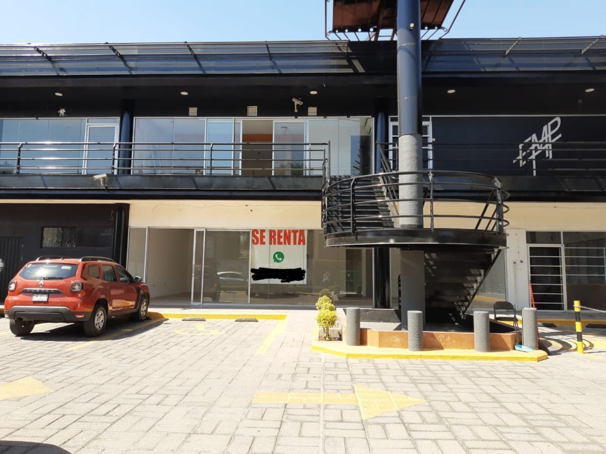 2 de 10: Frente del Local
