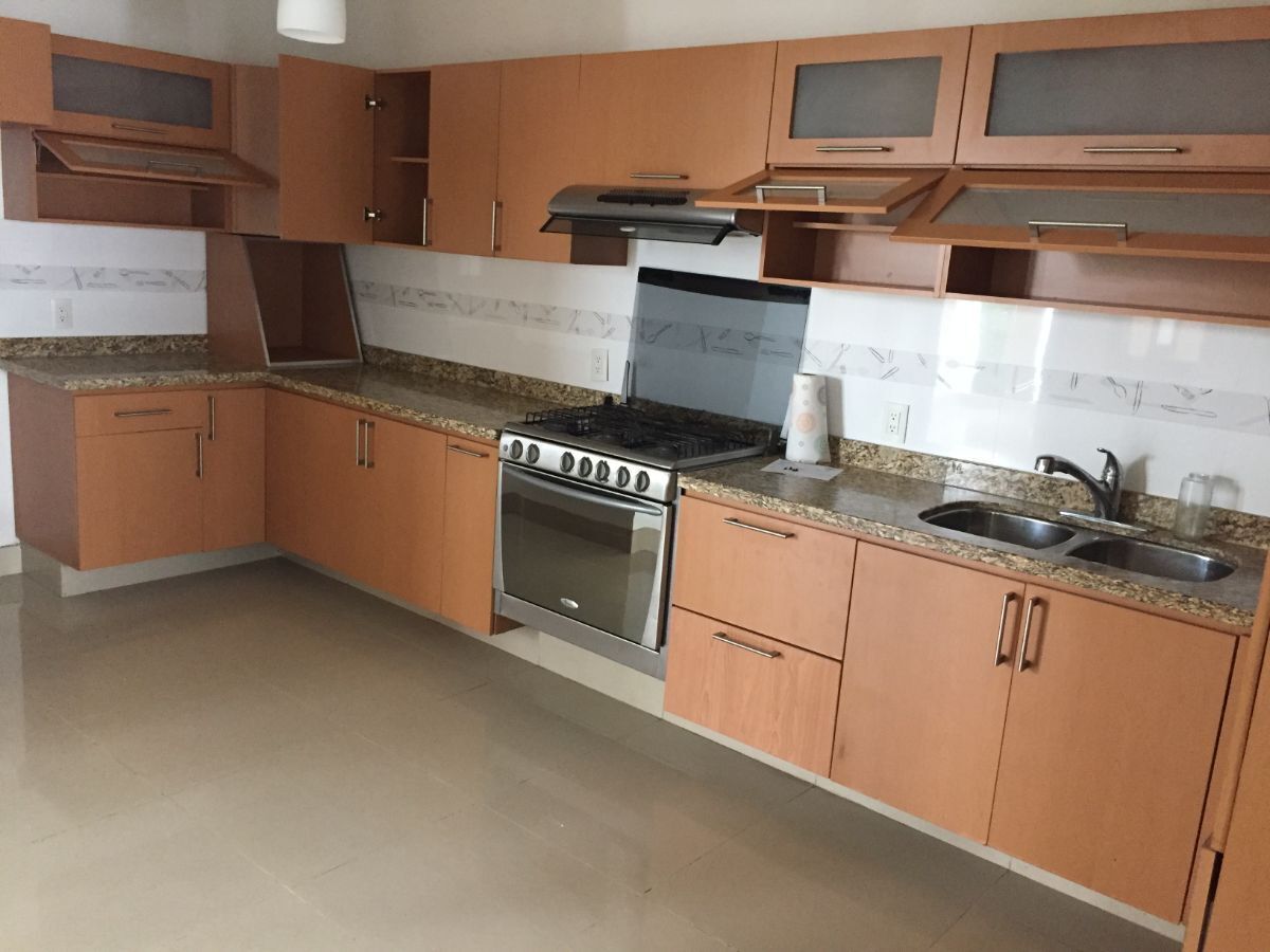 5 of 10: Cocina integral