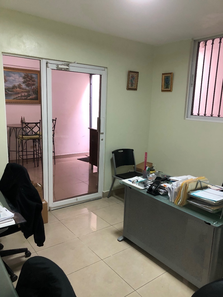 Oficinas en Venta Evaristo Morales, Santo Domingo