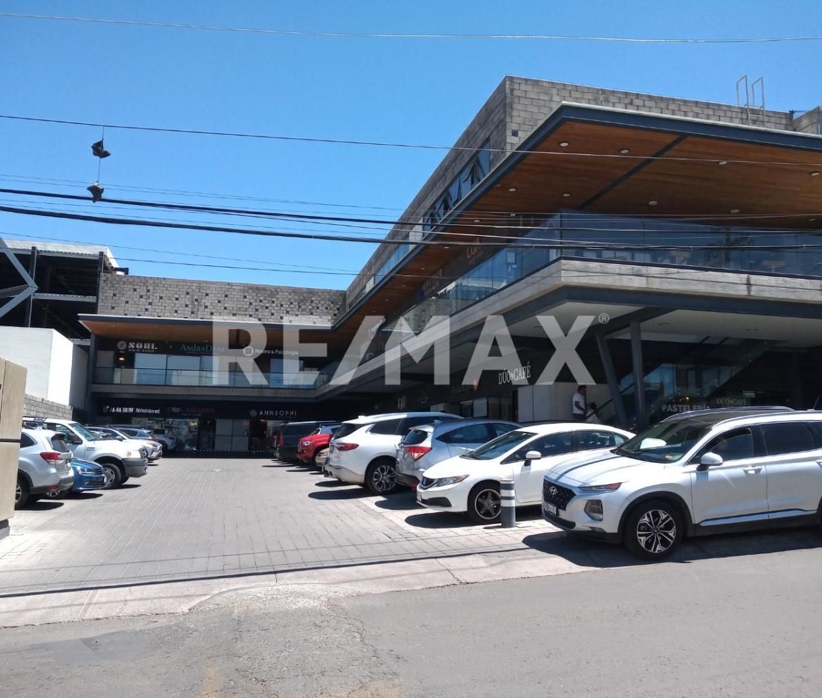 LOCAL - COMERCIAL EN RENTA