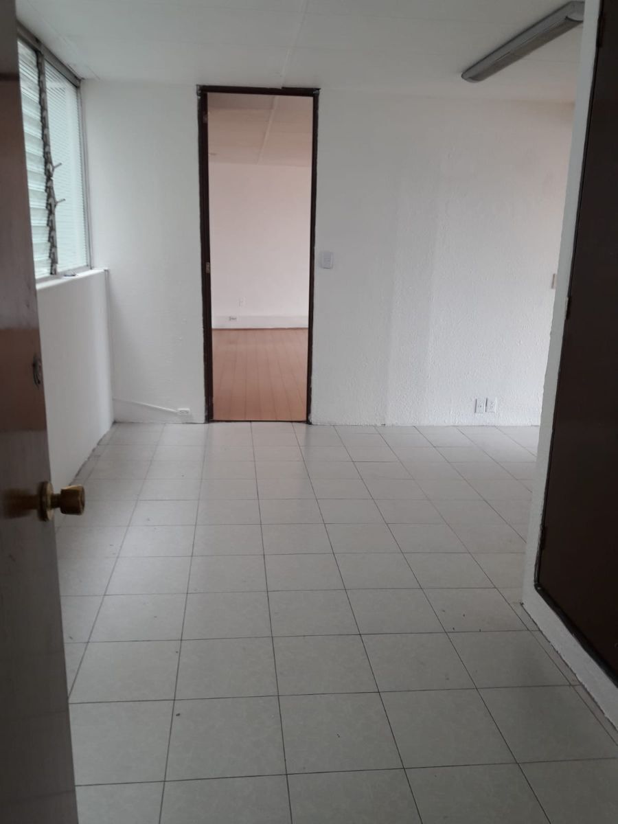 2 de 19: Recepción/Recibidor