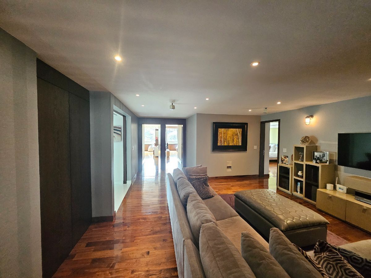19, Bosque de Toronjos, Lomas de Vista Hermosa, 05120 con 3 Recámaras, 3 Baños, 365 Metros Cuadrados y 4 Puestos de Estacionamiento 19, Bosque de Toronjos, Lomas de Vista Hermosa, 05120 con 3 Recámaras, 3 Baños, 365 Metros Cuadrados y 4 Puestos de Estacionamiento