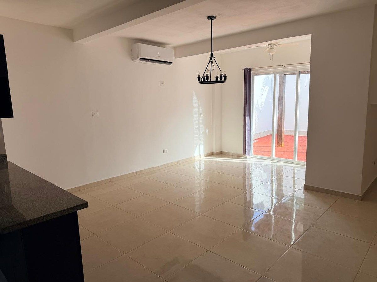 Casa em condomínio fechado em Mallorca, Benito Juárez, foto 3 de 25