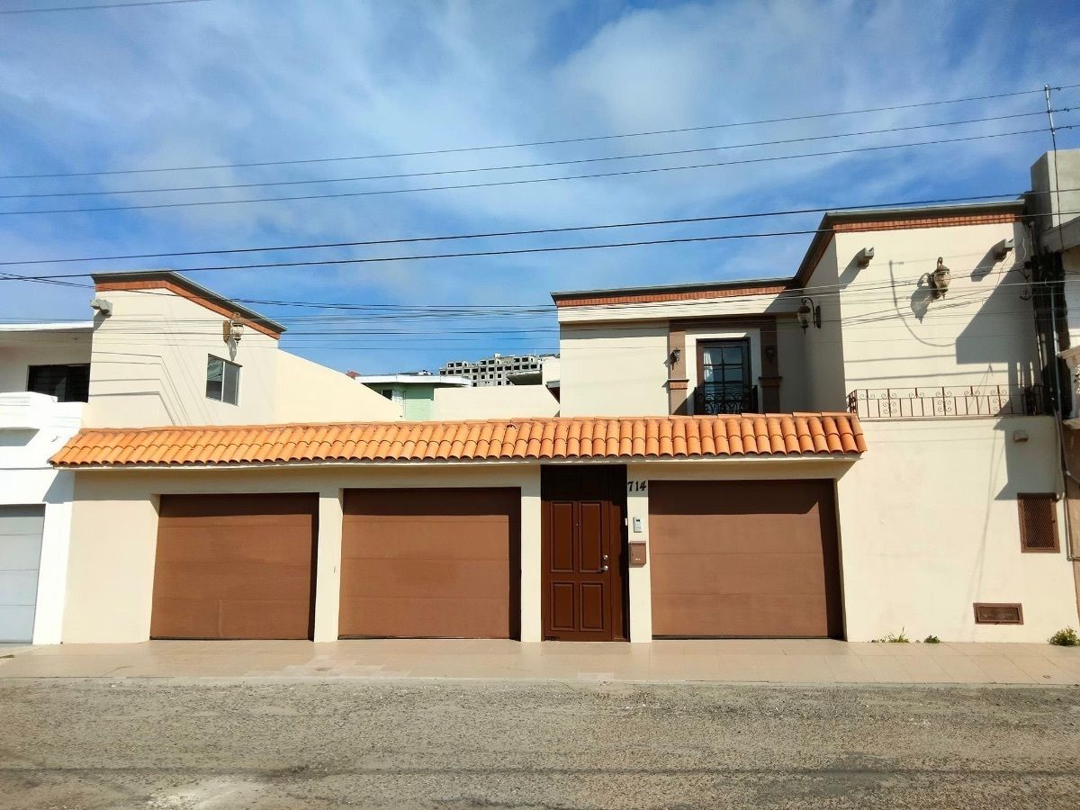 1 de 17: Fachada de la casa