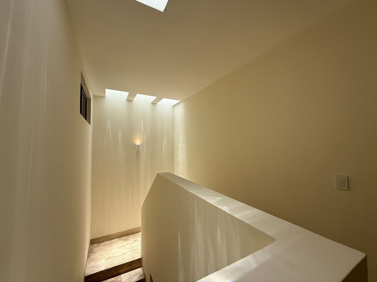 19 of 38: Villa muestra
No incluye muebles