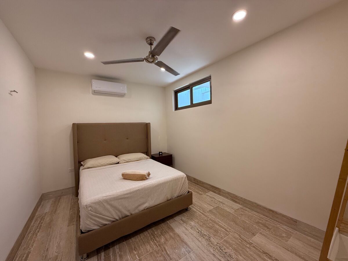 22 of 38: Villa muestra
No incluye muebles