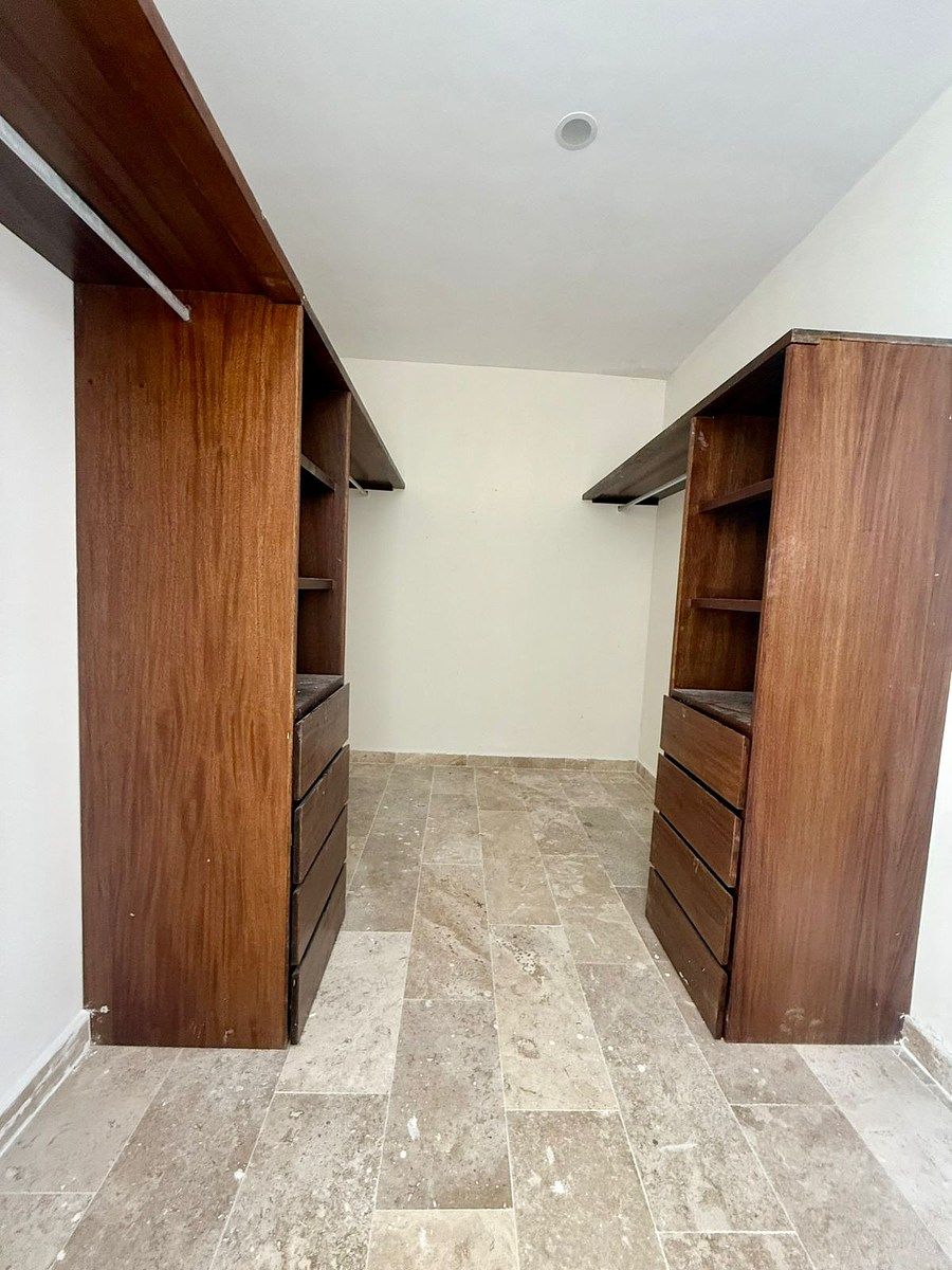 5 de 14: Closet Recámara Principal