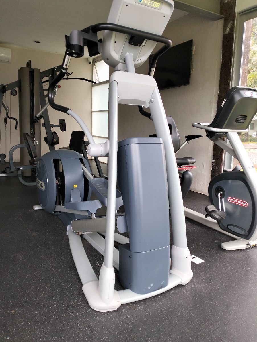 4 de 49: Gimnasio