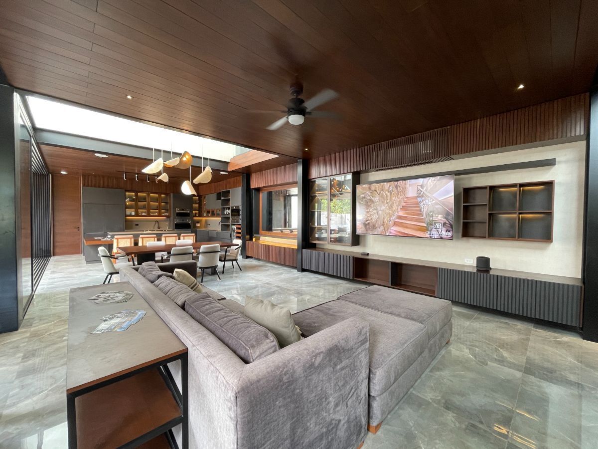 1 of 14: SALA