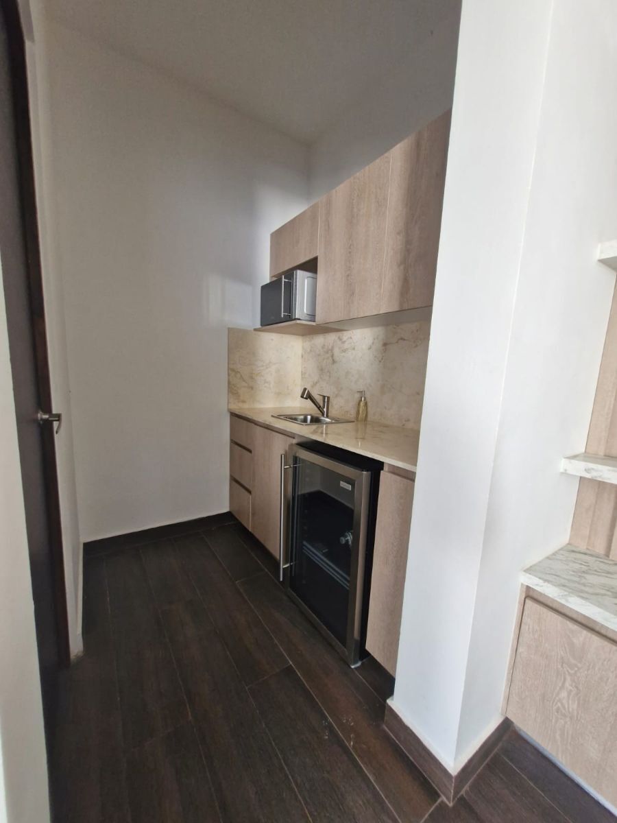 20 de 22: COCINETA DE AREA COMUN