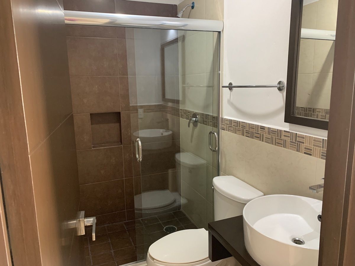 Baño compartido, foto 18 de 35