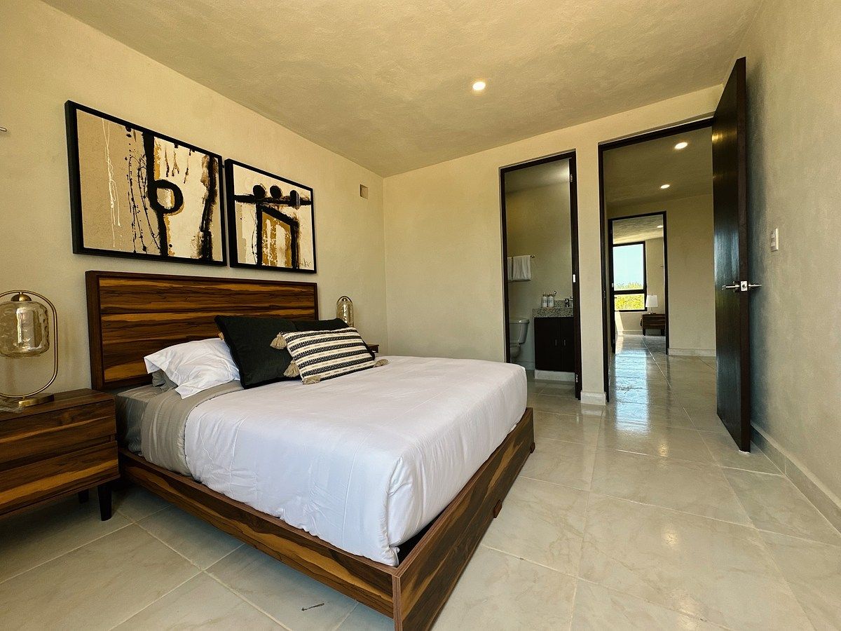 10 de 15: Segunda habitación con baño completo