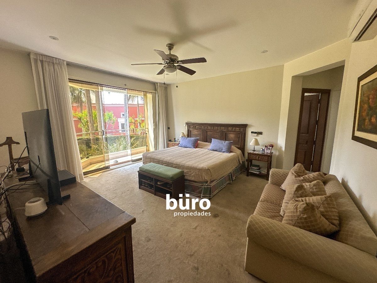 7 de 18: Dormitorio Principal