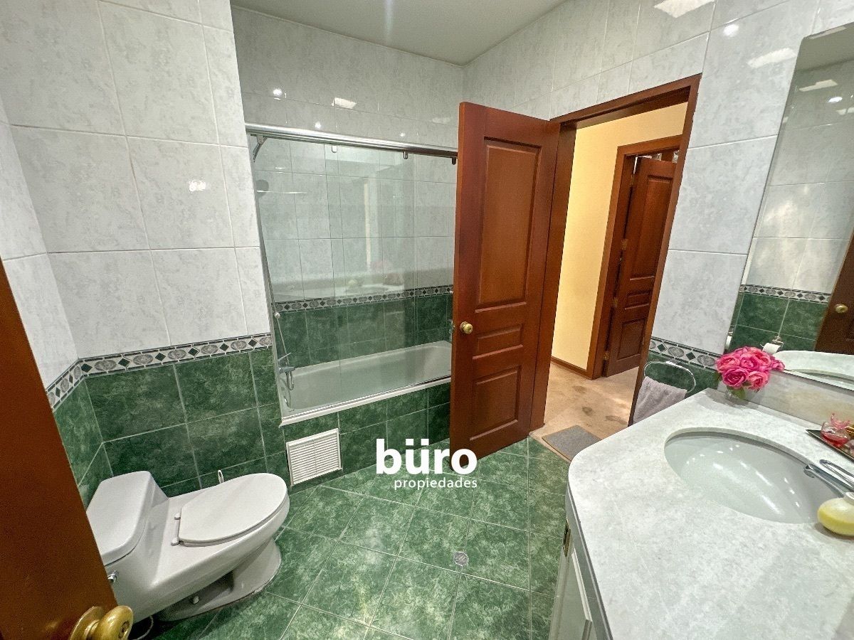 15 de 18: Baño compartido