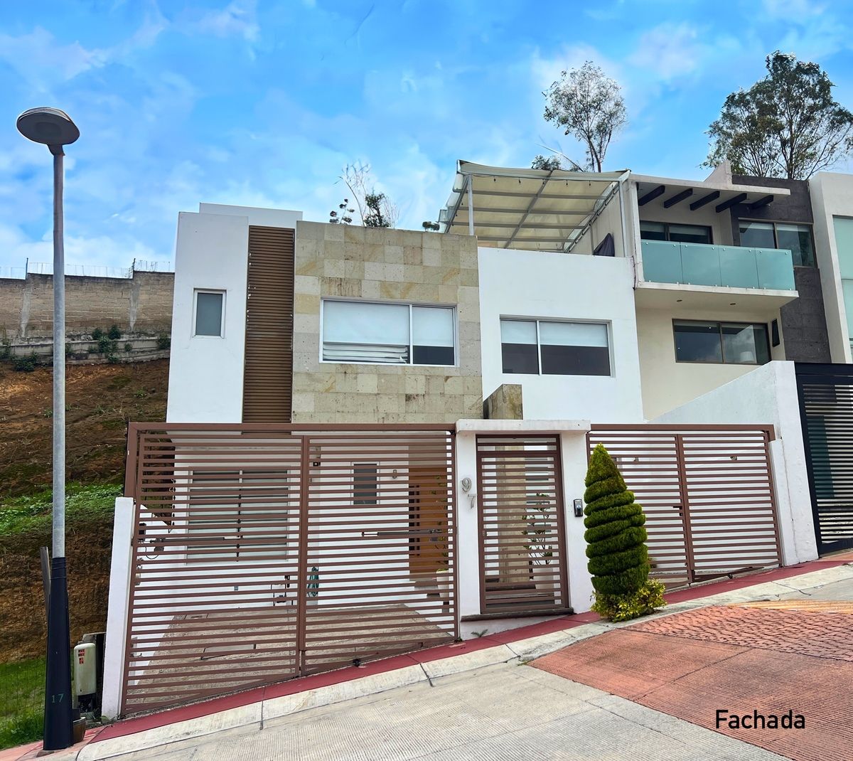 1 de 37: Fachada