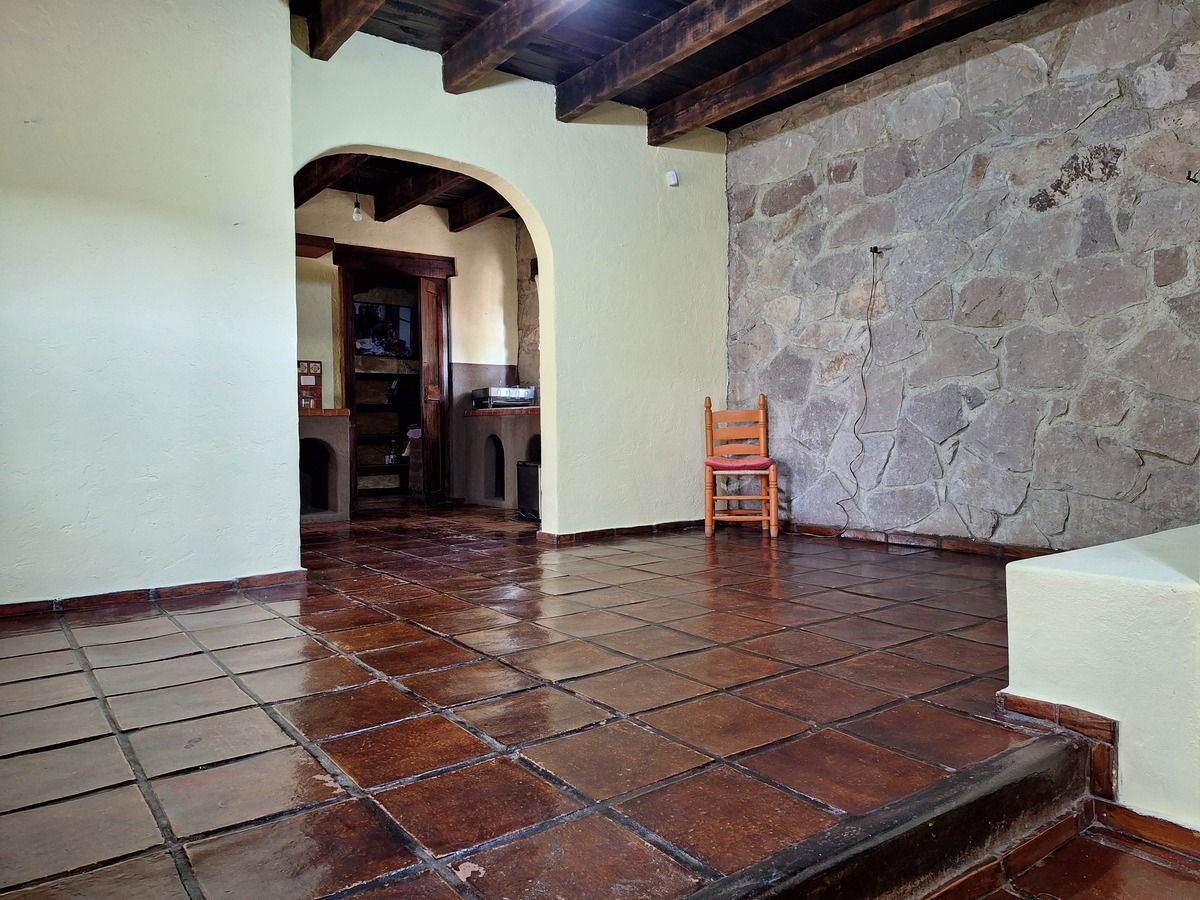 15 de 44: Area de comedor