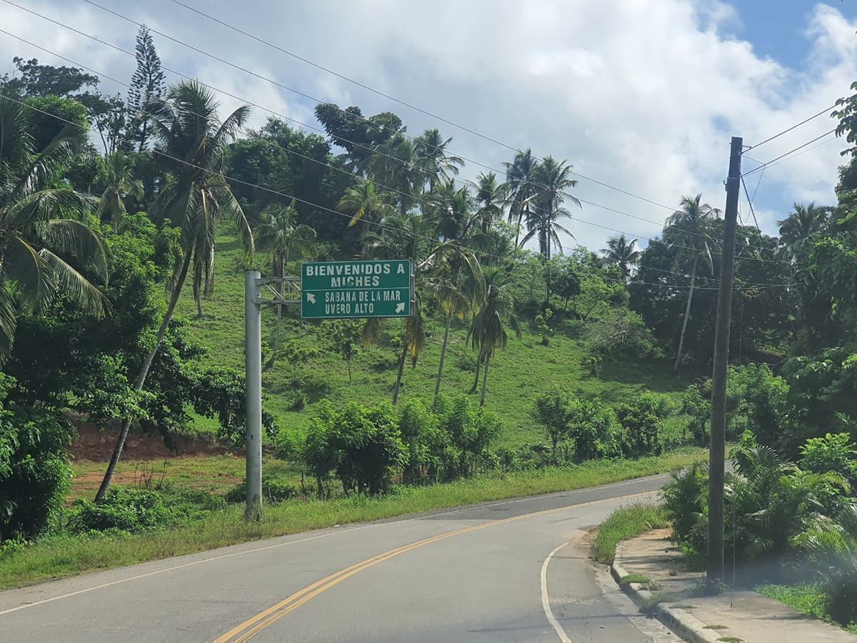 4 de 6: Entrada a Pueblo de Miches