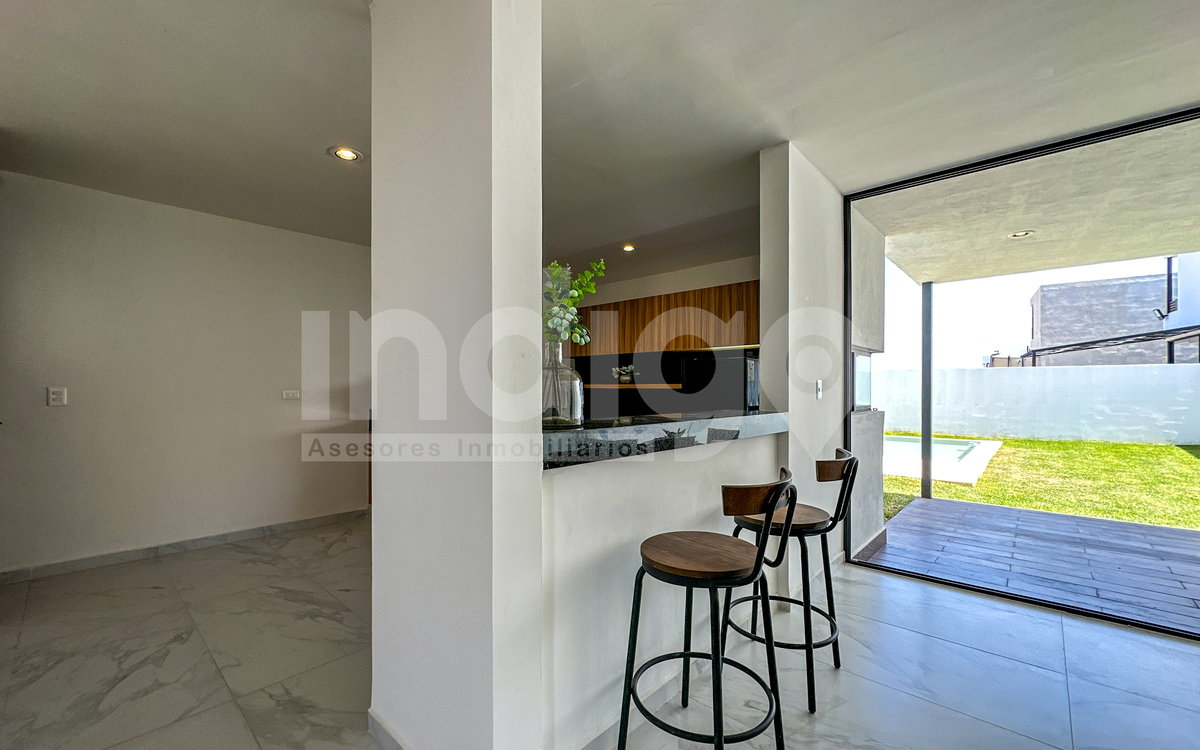 13 de 47: Cocina con Barra Desayunador