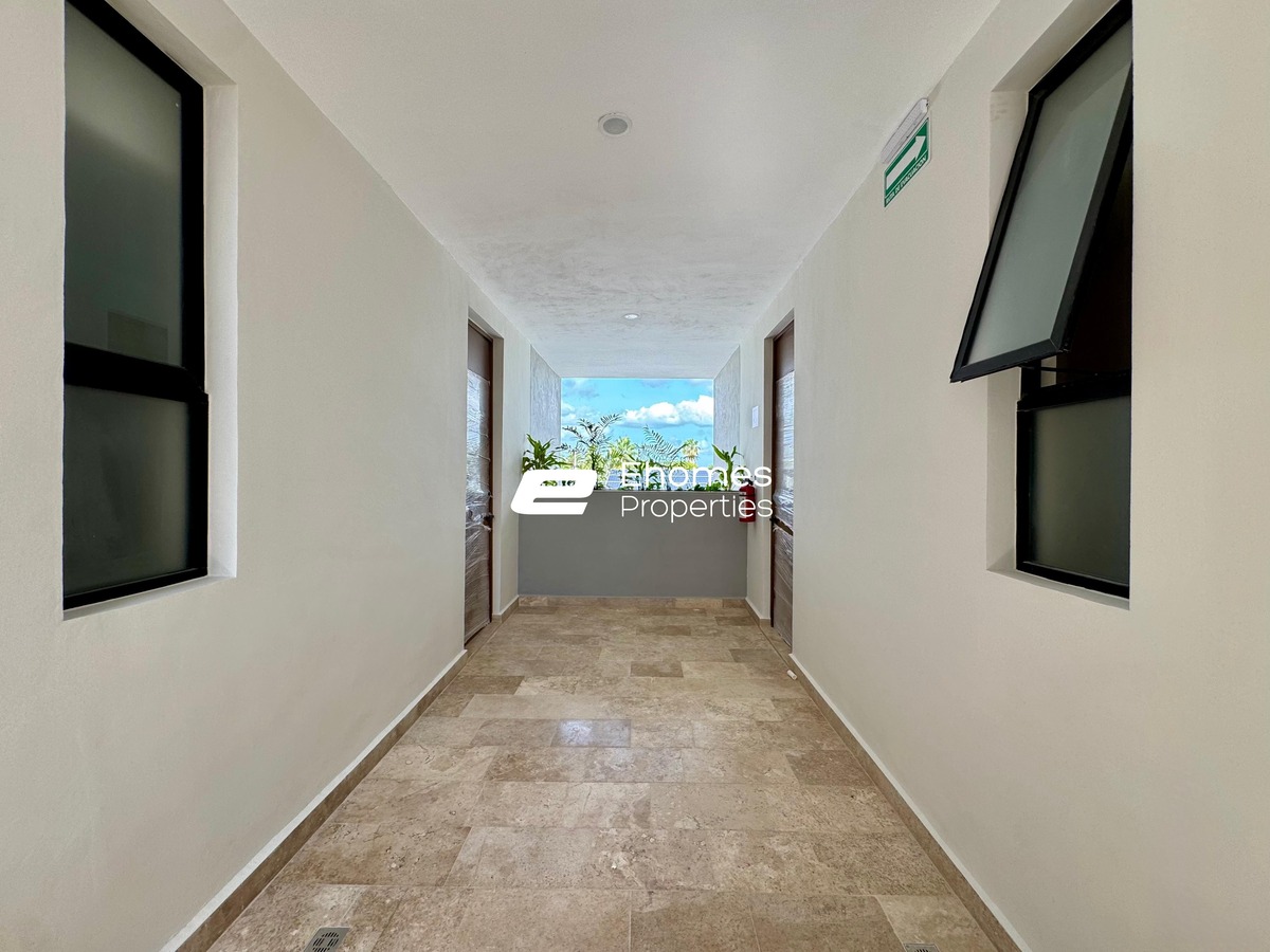 21 de 25: PASILLO ACCESO DEPA