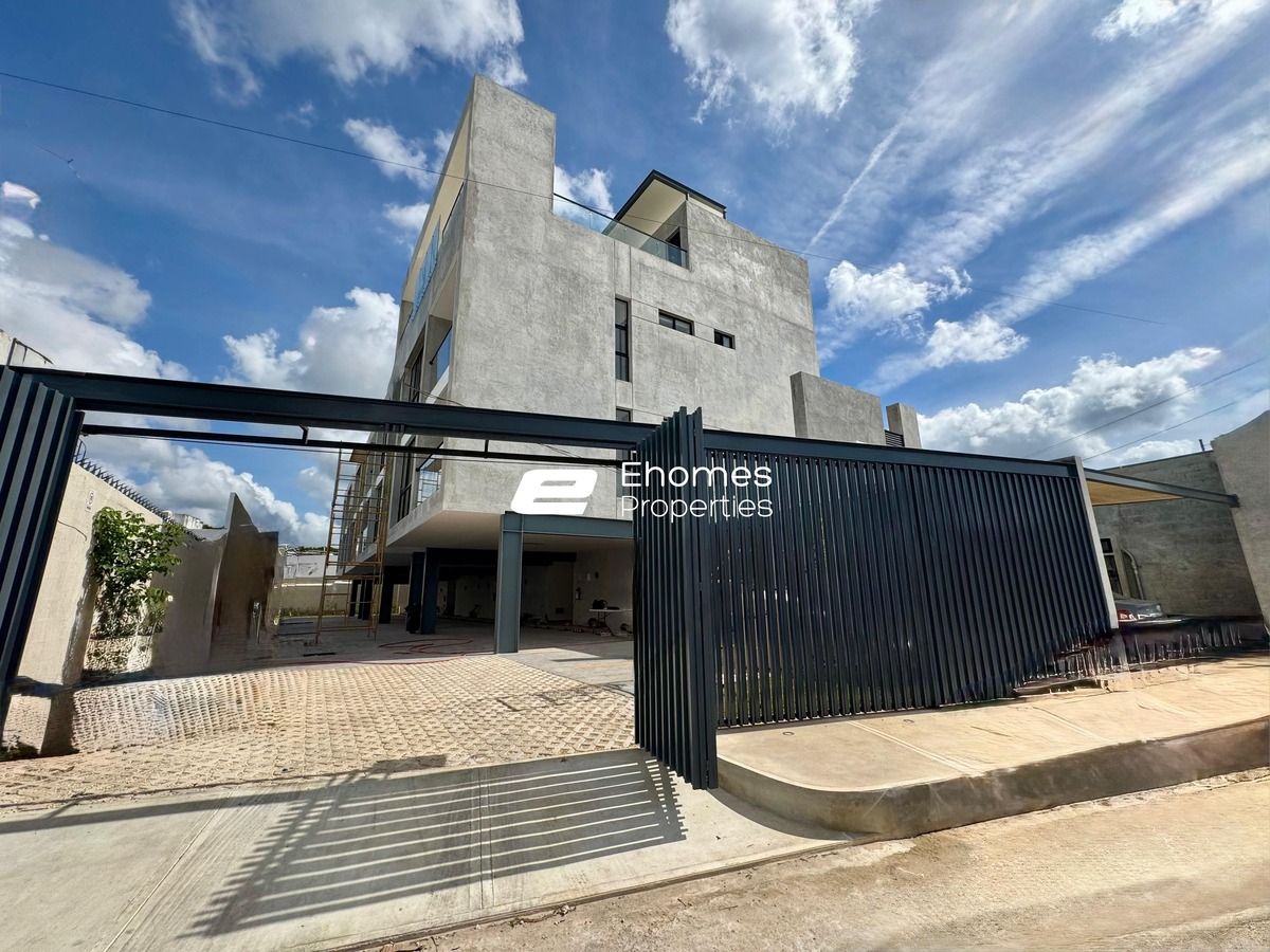 7 de 26: FACHADA  REAL