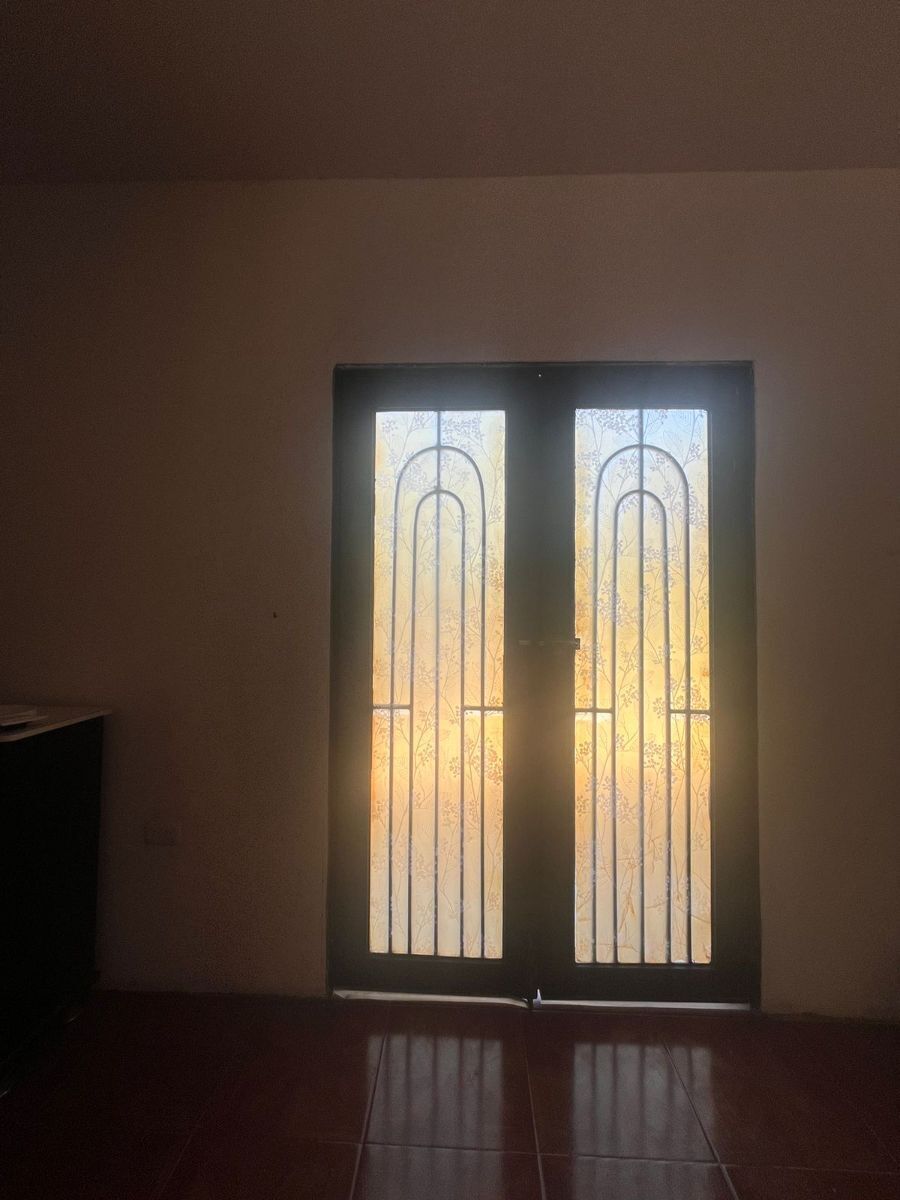 5 de 19: ACCESO AL PATIO