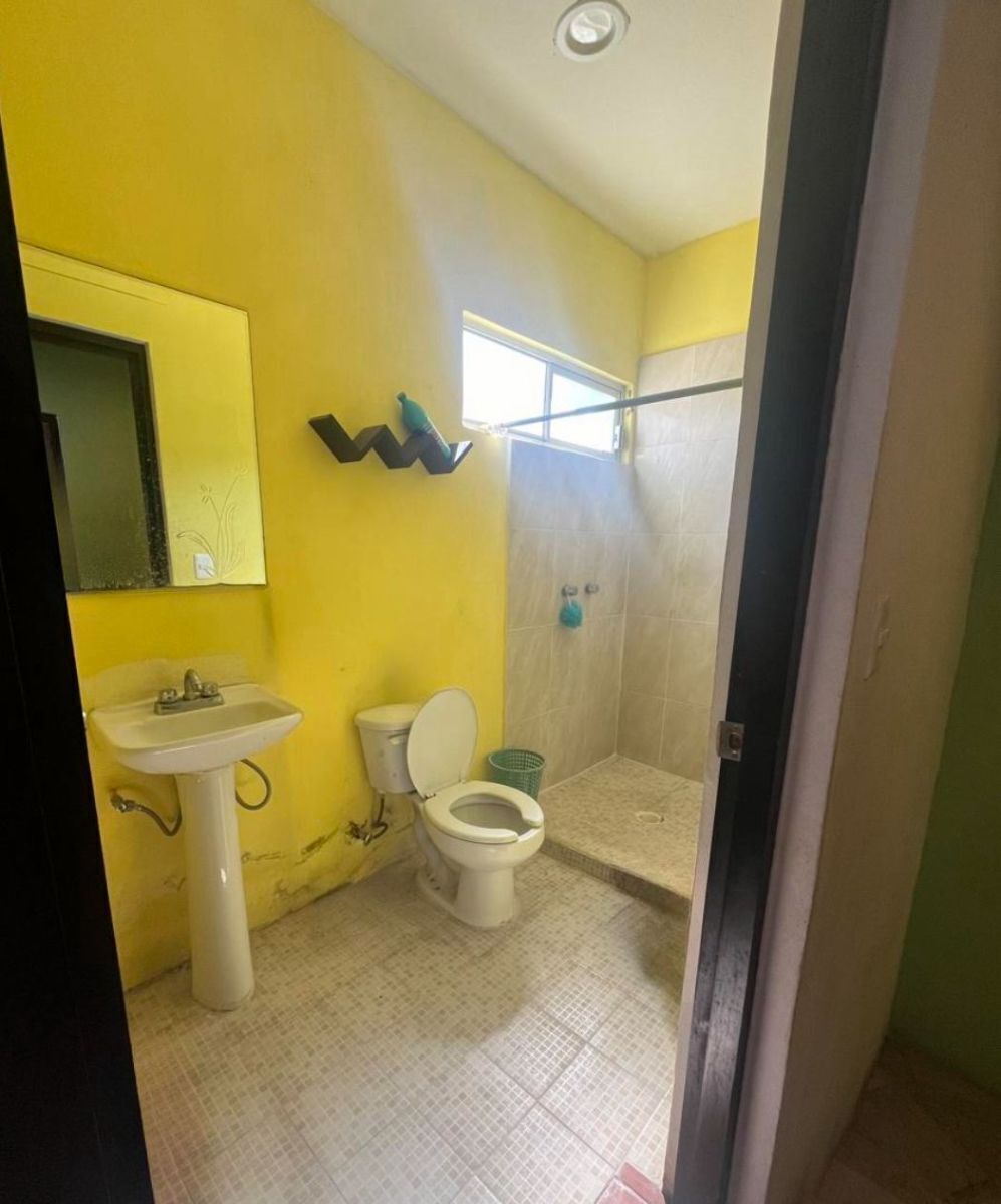 14 de 19: BAÑO COMPLETO PLANTA ALTA