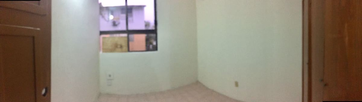 2 de 8: VISTA DE UNA RECAMARA 