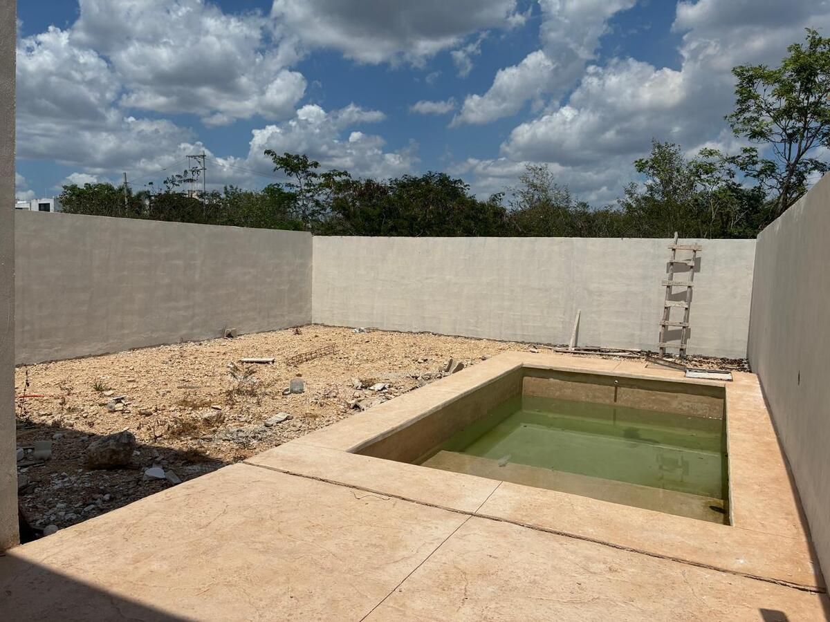 VENTA DE CASA EN PRIVADA CHOLUL