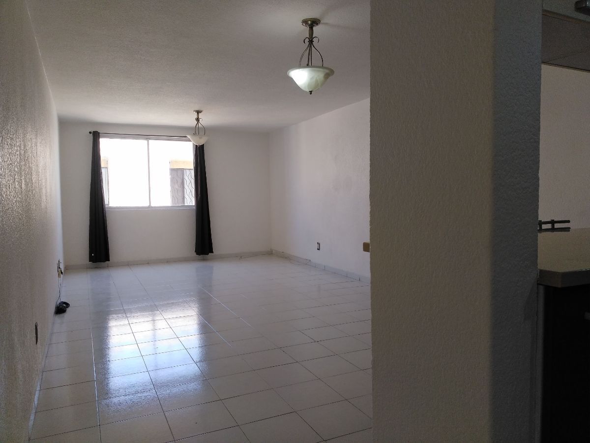https://assets.easybroker.com/property_images/4333039/72213379/EB-PQ3039.jpg?version=1709351721