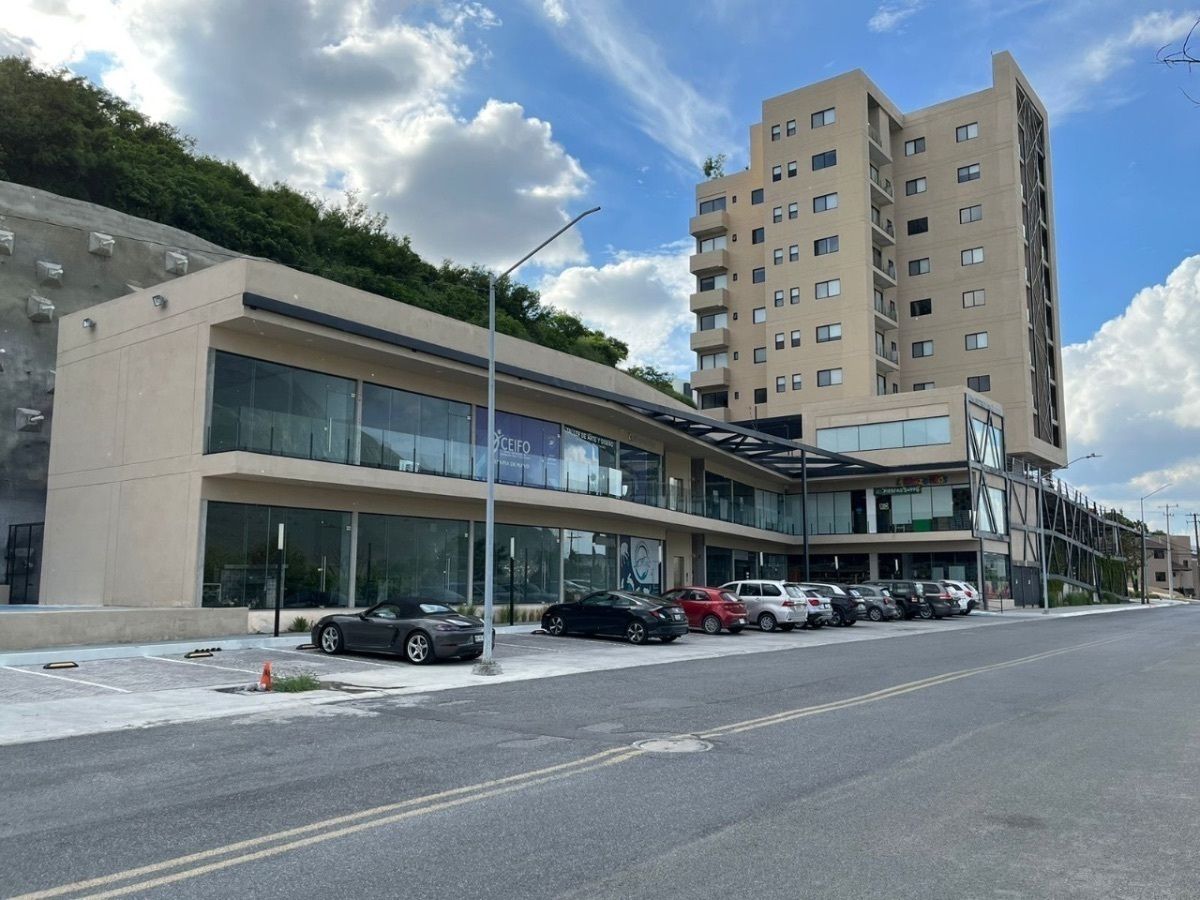 Local comercial plaza habitante