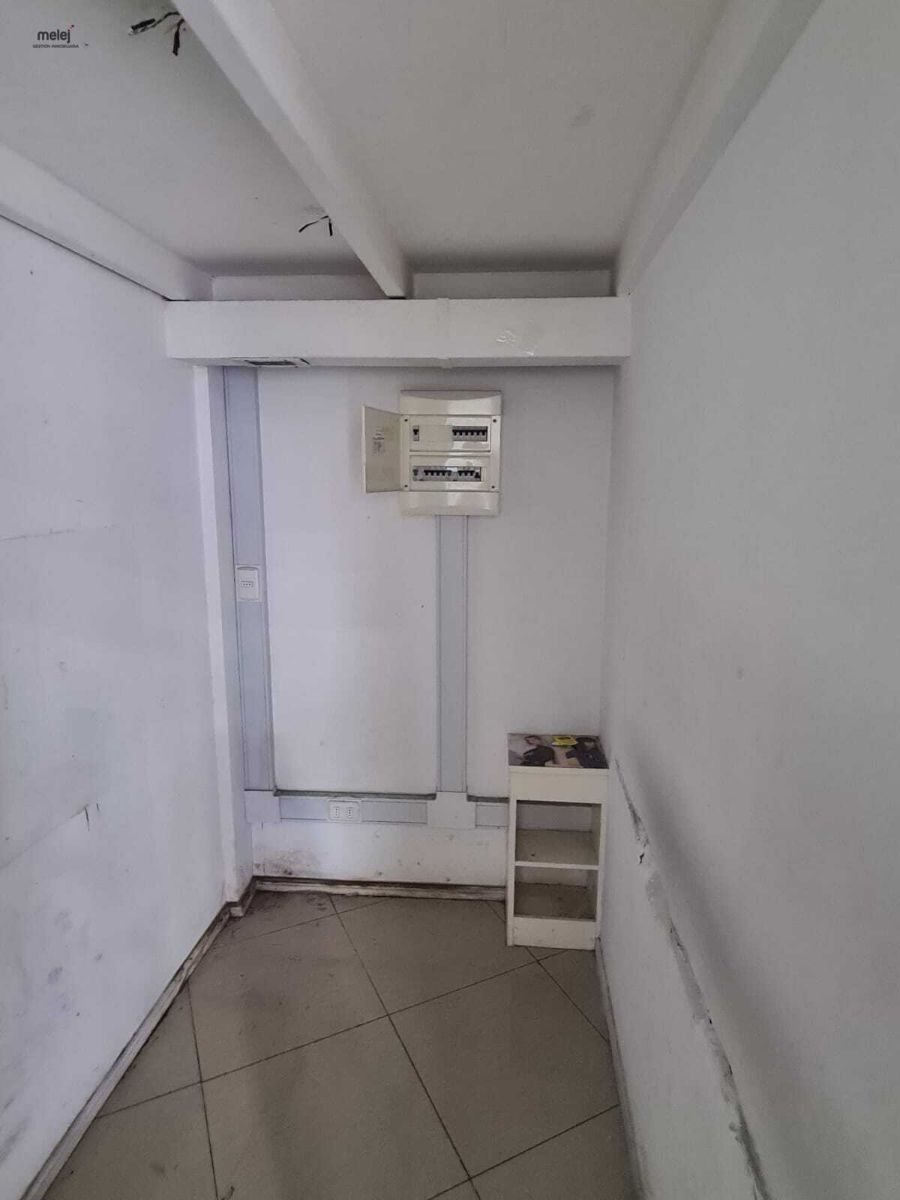 4 de 6: primer piso box cerrado