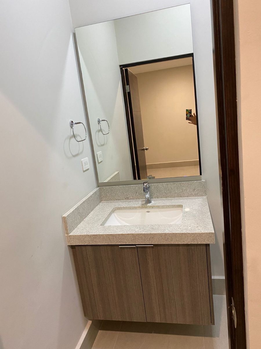 Departamento en Del Valle, San Pedro Garza García, foto 9 de 27