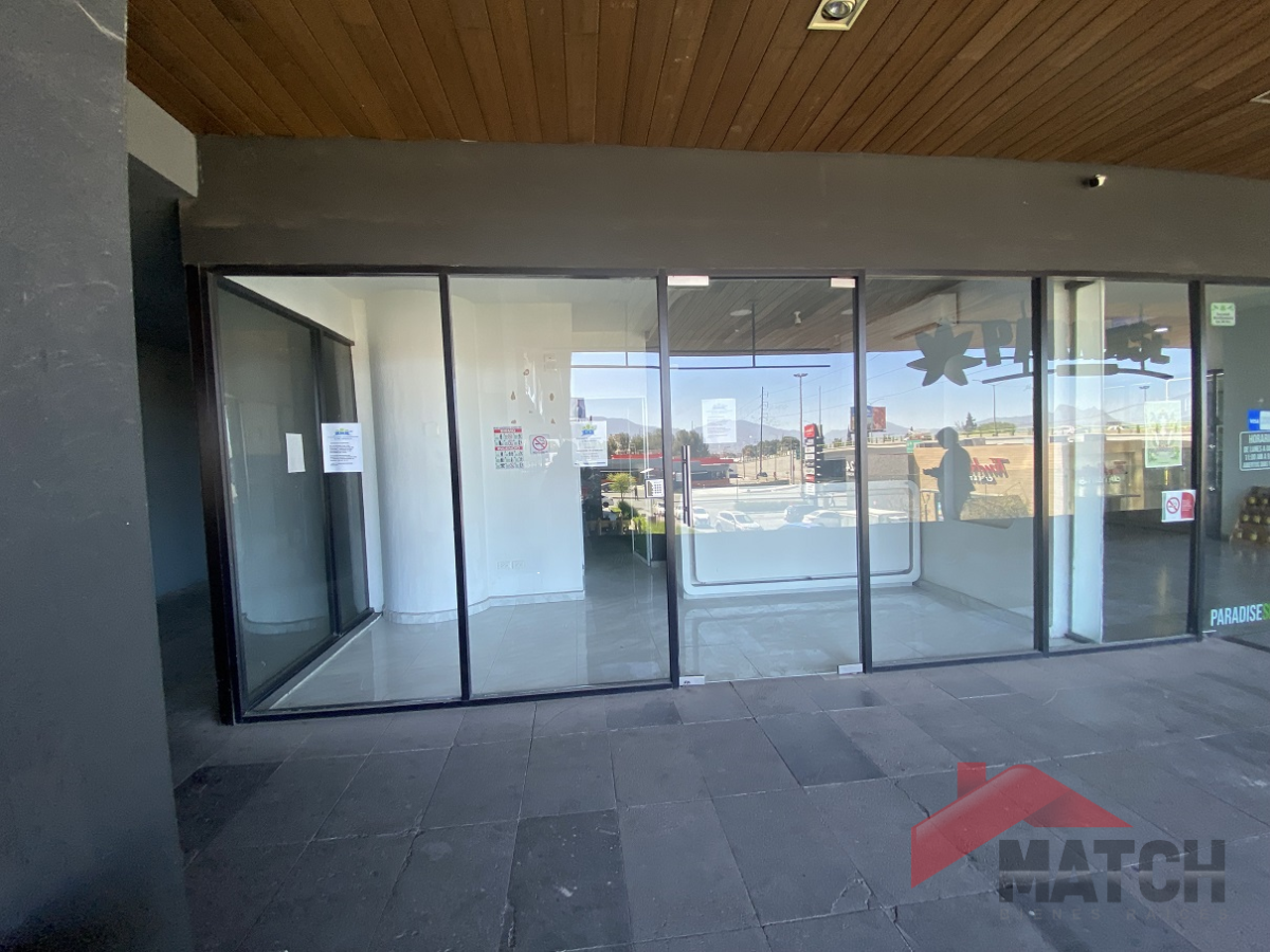 Local comercial en Distrito V