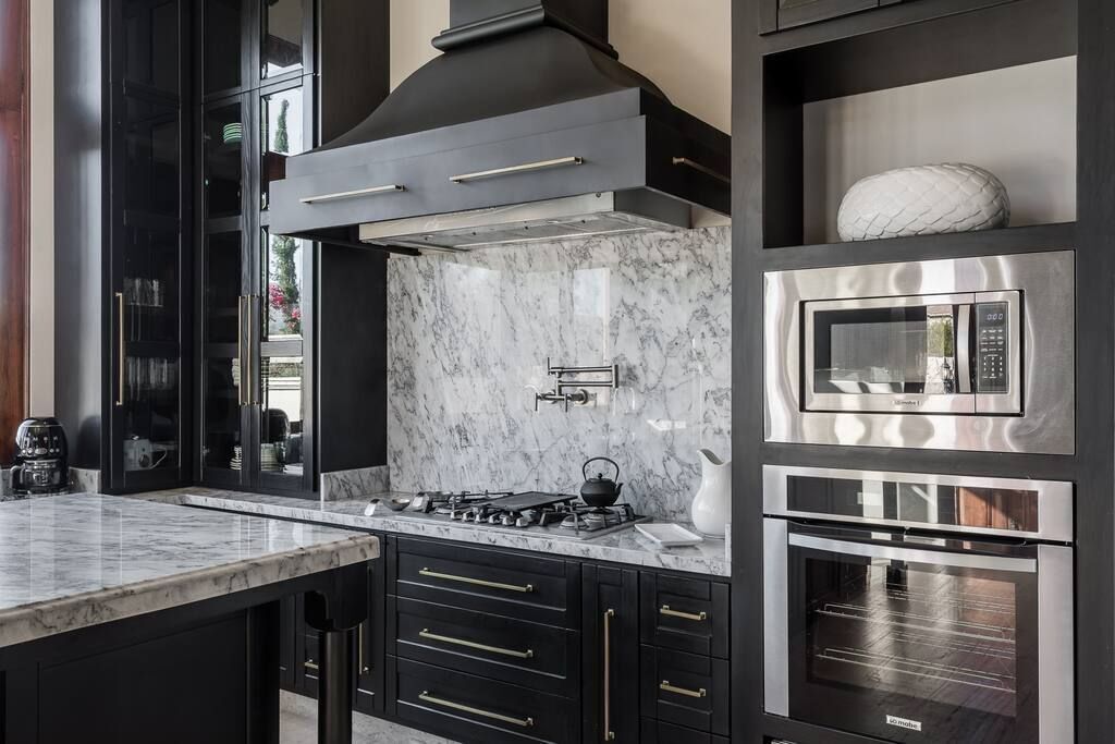 7 de 49: COCINA EQUIPADA